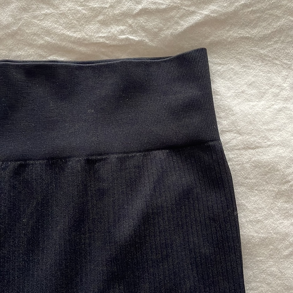 H&M Sport Ribbed Legging - Picture 4 of 7